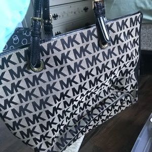 Michael kors tote large